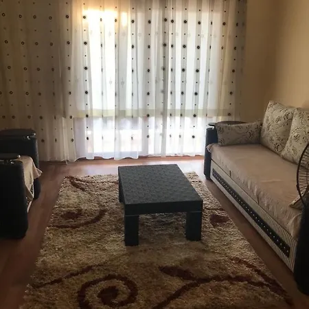 Near The Sea, Penthouse Apartment,for Large Groups * Kusadası
